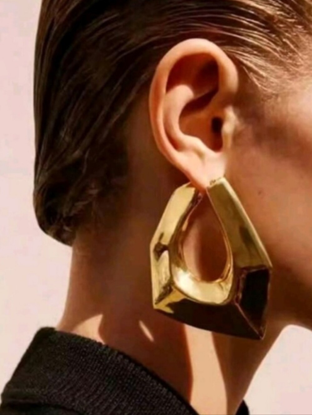NEW! Luxurious & Elegant Geometric Gold Post Earrings